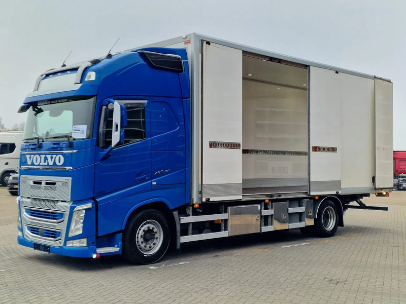 Volvo FH 13.460 Globetrotter XL 4x2 - Box with side doors - Manual gearbox - Full air - Bakwagen: afbeelding 4 Volvo FH 13.460 Globetrotter XL 4x2 - Box with side doors - Manual gearbox - Full air - Bakwagen: afbeelding 4