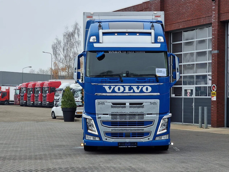 Volvo FH 13.460 Globetrotter XL 4x2 - Box with side doors - Manual gearbox - Full air - Bakwagen: afbeelding 2 Volvo FH 13.460 Globetrotter XL 4x2 - Box with side doors - Manual gearbox - Full air - Bakwagen: afbeelding 2