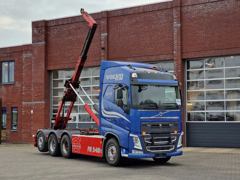 Volvo FH 13.540 Globetrotter 8x4*4 - HIAB Hook 22T - Full air - Work remote - Haakarmsysteem vrachtwagen: afbeelding 1 Volvo FH 13.540 Globetrotter 8x4*4 - HIAB Hook 22T - Full air - Work remote - Haakarmsysteem vrachtwagen: afbeelding 1