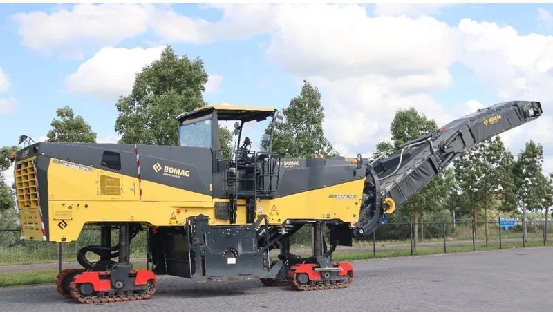 Bomag BM 2200/75 | COLD PLANER | NEW CONDITION! - Asfaltmachine: afbeelding 5 Bomag BM 2200/75 | COLD PLANER | NEW CONDITION! - Asfaltmachine: afbeelding 5
