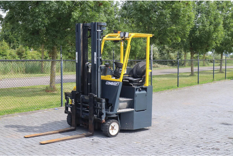 Combilift CB3000 | 2.5 TON | 6 METER | TRIPLEX | SIDESHIFT - 4-weg zijlader: afbeelding 2 Combilift CB3000 | 2.5 TON | 6 METER | TRIPLEX | SIDESHIFT - 4-weg zijlader: afbeelding 2