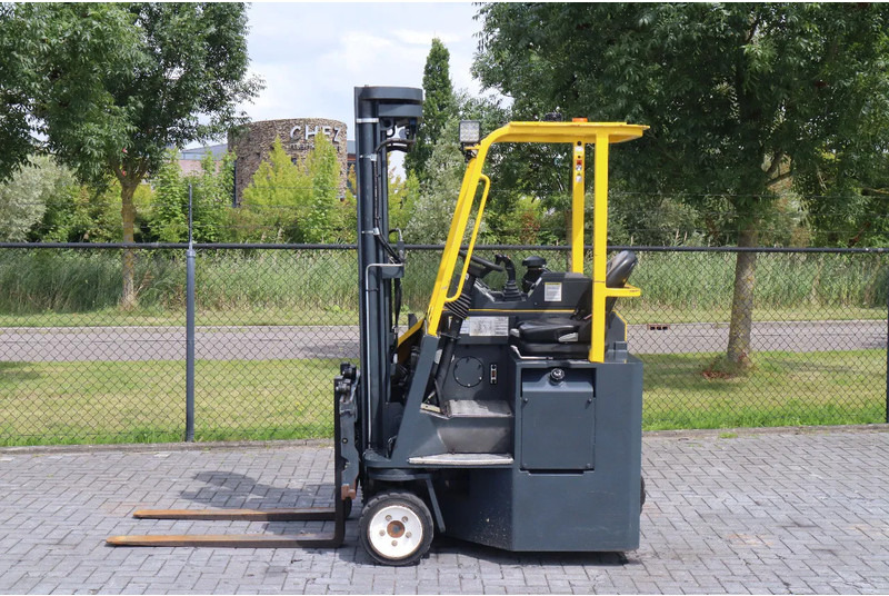 Combilift CB3000 | 2.5 TON | 6 METER | TRIPLEX | SIDESHIFT - 4-weg zijlader: afbeelding 1 Combilift CB3000 | 2.5 TON | 6 METER | TRIPLEX | SIDESHIFT - 4-weg zijlader: afbeelding 1