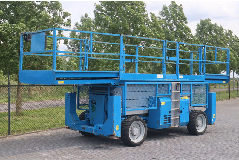 Genie GS-4390 RT | 15 METER | 680 KG - Schaarlift: afbeelding 5 Genie GS-4390 RT | 15 METER | 680 KG - Schaarlift: afbeelding 5
