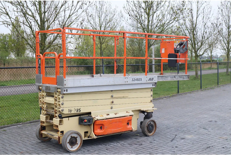 JLG 3246 ES | 12 METER | 320 KG - Schaarlift: afbeelding 5 JLG 3246 ES | 12 METER | 320 KG - Schaarlift: afbeelding 5