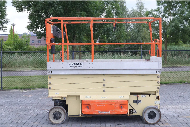 JLG 3246 ES | 12 METER | 320 KG - Schaarlift: afbeelding 1 JLG 3246 ES | 12 METER | 320 KG - Schaarlift: afbeelding 1