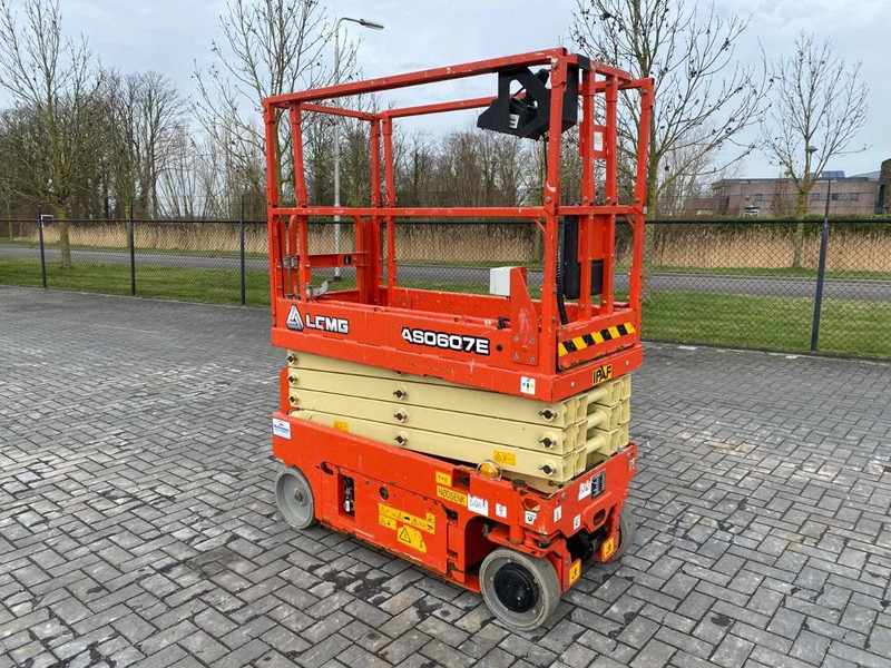 LGMG AS0607E | 7.8 METER | 230 KG | GS-1932 | ES 1932 - Schaarlift: afbeelding 2 LGMG AS0607E | 7.8 METER | 230 KG | GS-1932 | ES 1932 - Schaarlift: afbeelding 2