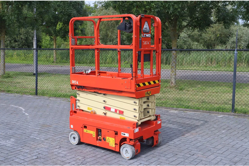 LGMG SS0507 | 6.3 METER | 230 KG | GS-1330 | ES1330 - Schaarlift: afbeelding 2 LGMG SS0507 | 6.3 METER | 230 KG | GS-1330 | ES1330 - Schaarlift: afbeelding 2