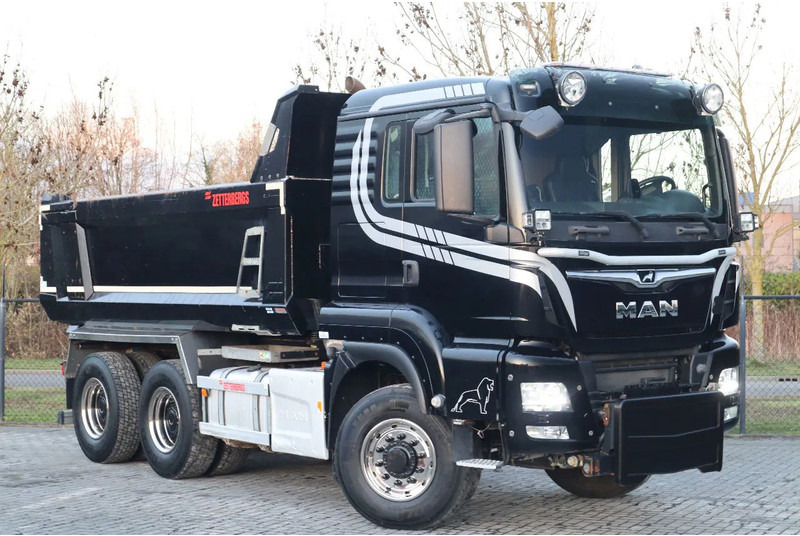 MAN TGS 26.500 | 6X6 | HYDRODRIVE | BIG AXLES | EURO 6 - Kipper vrachtwagen: afbeelding 2 MAN TGS 26.500 | 6X6 | HYDRODRIVE | BIG AXLES | EURO 6 - Kipper vrachtwagen: afbeelding 2