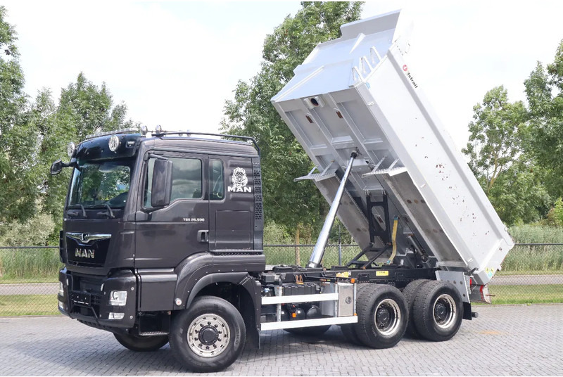 MAN TGS 26.500 | 6X6 | HYDRODRIVE | RETARDER | BIG AXLES | EURO 6 - Kipper vrachtwagen: afbeelding 1 MAN TGS 26.500 | 6X6 | HYDRODRIVE | RETARDER | BIG AXLES | EURO 6 - Kipper vrachtwagen: afbeelding 1
