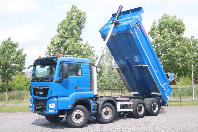 MAN TGS 35.500 | 8X4 | BIG AXLES | RETARDER | EURO 6 - Kipper vrachtwagen: afbeelding 1 MAN TGS 35.500 | 8X4 | BIG AXLES | RETARDER | EURO 6 - Kipper vrachtwagen: afbeelding 1