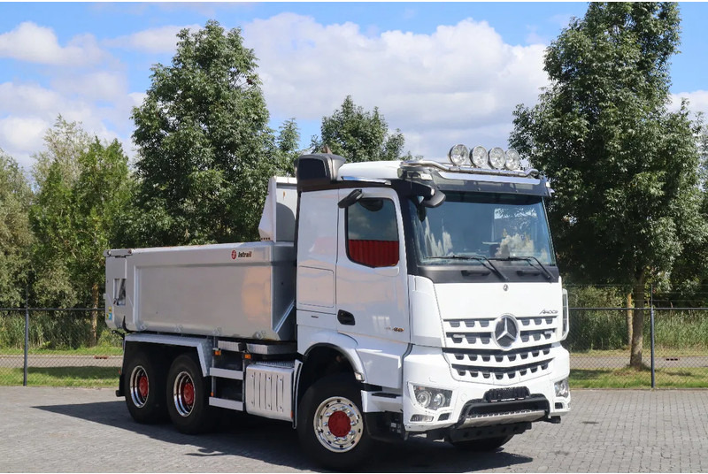 Mercedes-Benz Arocs 2658 | 6X4 | RETARDER | BIG AXLES | LOW KM | EURO 6 - Kipper vrachtwagen: afbeelding 3 Mercedes-Benz Arocs 2658 | 6X4 | RETARDER | BIG AXLES | LOW KM | EURO 6 - Kipper vrachtwagen: afbeelding 3