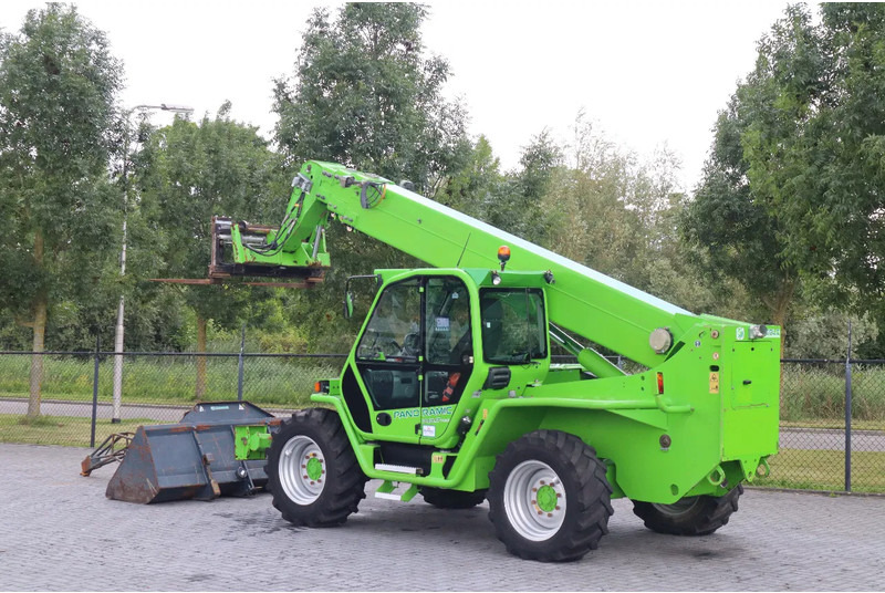 Merlo P40.17 PLUS | FORKS | JIB | BUCKET - Verreiker: afbeelding 3 Merlo P40.17 PLUS | FORKS | JIB | BUCKET - Verreiker: afbeelding 3