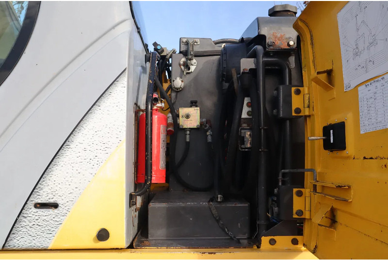 Mobiele graafmachine New Holland MH CITY | TILT BUCKET | QUICK COUPLER | DOZER BLADE: afbeelding 12