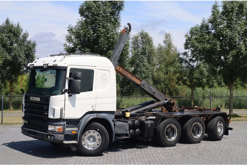 Scania P124-420 | 8X4 | HOOKLIFT | MANUAL | BIG AXLES | EURO 3 - Haakarmsysteem vrachtwagen: afbeelding 1 Scania P124-420 | 8X4 | HOOKLIFT | MANUAL | BIG AXLES | EURO 3 - Haakarmsysteem vrachtwagen: afbeelding 1