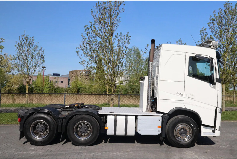 Volvo FH 13.540 6X4 | TANDEM LIFT | RETARDER | BIG AXLES | HYDR. | EURO 6 - Trekker: afbeelding 4 Volvo FH 13.540 6X4 | TANDEM LIFT | RETARDER | BIG AXLES | HYDR. | EURO 6 - Trekker: afbeelding 4