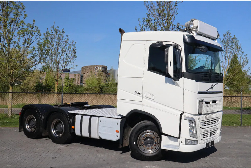 Volvo FH 13.540 6X4 | TANDEM LIFT | RETARDER | BIG AXLES | HYDR. | EURO 6 - Trekker: afbeelding 3 Volvo FH 13.540 6X4 | TANDEM LIFT | RETARDER | BIG AXLES | HYDR. | EURO 6 - Trekker: afbeelding 3