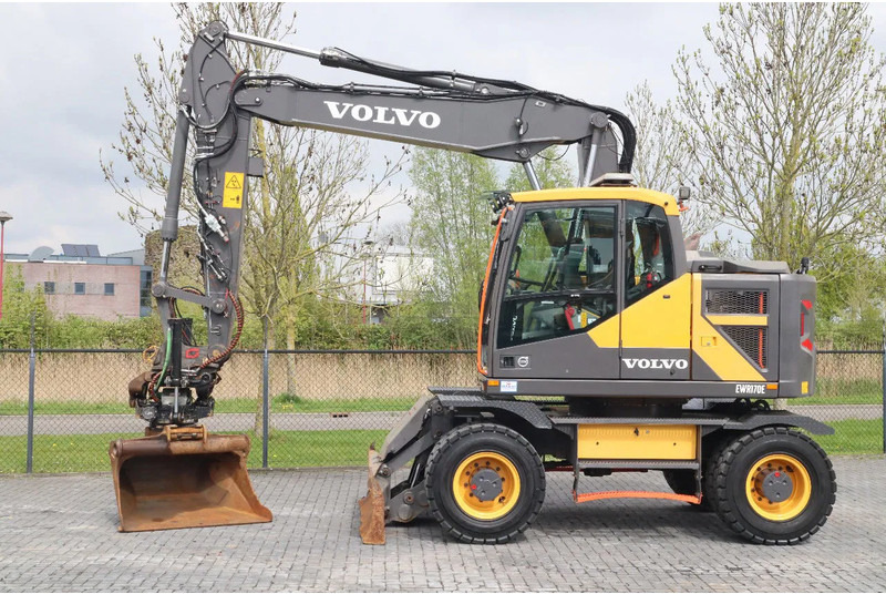 Volvo EWR 170 E | ROTOTILT | BUCKET | DOZERBLADE | TRAILER HYDR - Mobiele graafmachine: afbeelding 1 Volvo EWR 170 E | ROTOTILT | BUCKET | DOZERBLADE | TRAILER HYDR - Mobiele graafmachine: afbeelding 1