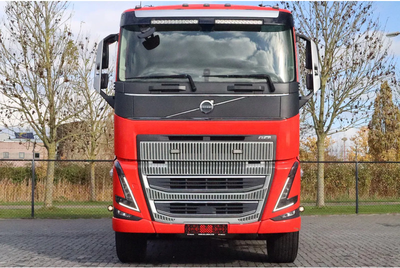 Volvo FH 16.650 | 6X4 | TANDEMLIFT | RETARDER | BIG AXLES | EURO 6 - Kipper vrachtwagen: afbeelding 2 Volvo FH 16.650 | 6X4 | TANDEMLIFT | RETARDER | BIG AXLES | EURO 6 - Kipper vrachtwagen: afbeelding 2