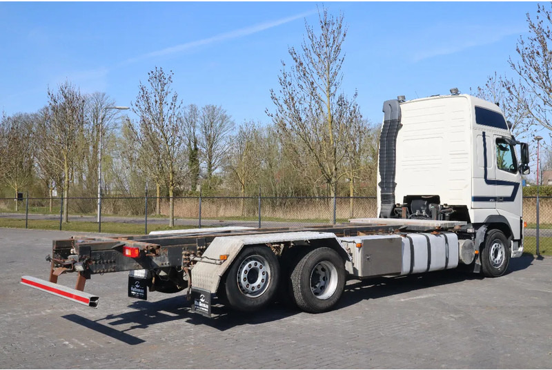 Volvo FH 460 | 6X2 | MANUAL | BDF | RETARDER | EURO 6 - Containertransporter/ Wissellaadbak vrachtwagen: afbeelding 5 Volvo FH 460 | 6X2 | MANUAL | BDF | RETARDER | EURO 6 - Containertransporter/ Wissellaadbak vrachtwagen: afbeelding 5
