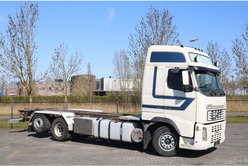 Volvo FH 460 | 6X2 | MANUAL | BDF | RETARDER | EURO 6 - Containertransporter/ Wissellaadbak vrachtwagen: afbeelding 3 Volvo FH 460 | 6X2 | MANUAL | BDF | RETARDER | EURO 6 - Containertransporter/ Wissellaadbak vrachtwagen: afbeelding 3