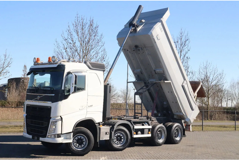 Volvo FH 540 8X4 TANDEMLIFT | BIG AXLES | RETARDER | VDS - Kipper vrachtwagen: afbeelding 1 Volvo FH 540 8X4 TANDEMLIFT | BIG AXLES | RETARDER | VDS - Kipper vrachtwagen: afbeelding 1