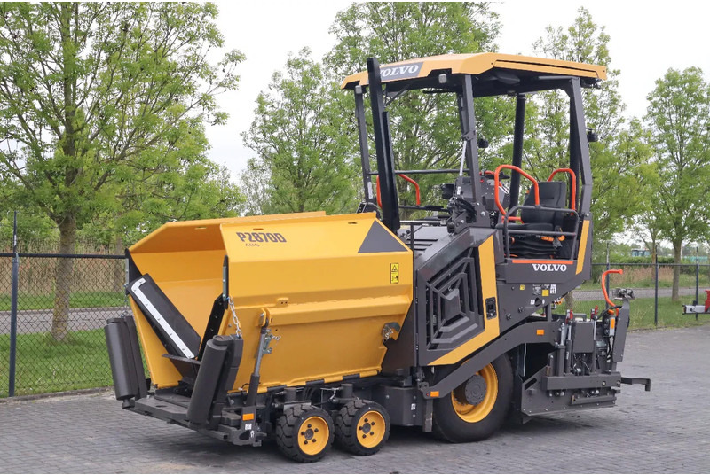Volvo P2870 D ABG | ASPHALT PAVER | NEW / UNUSED | BOMAG BF300 - Asfaltmachine: afbeelding 2 Volvo P2870 D ABG | ASPHALT PAVER | NEW / UNUSED | BOMAG BF300 - Asfaltmachine: afbeelding 2