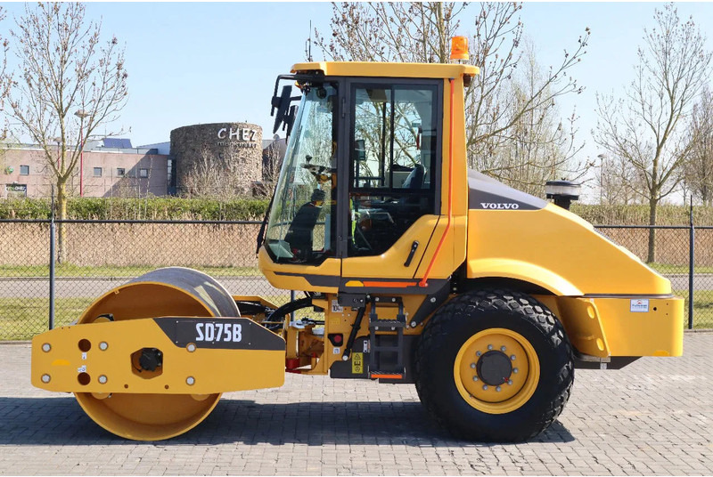 Volvo SD75B | SD 75 B | NEW / UNUSED | 1 YEAR WARRANTY - Asfaltwals: afbeelding 1 Volvo SD75B | SD 75 B | NEW / UNUSED | 1 YEAR WARRANTY - Asfaltwals: afbeelding 1