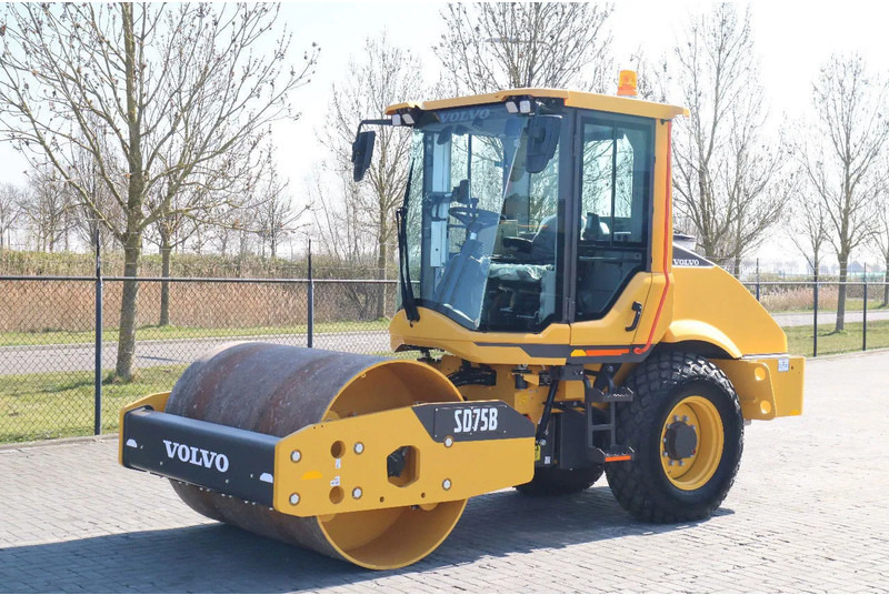 Volvo SD75B | SD 75 B | NEW / UNUSED | 1 YEAR WARRANTY - Combiwals: afbeelding 2 Volvo SD75B | SD 75 B | NEW / UNUSED | 1 YEAR WARRANTY - Combiwals: afbeelding 2