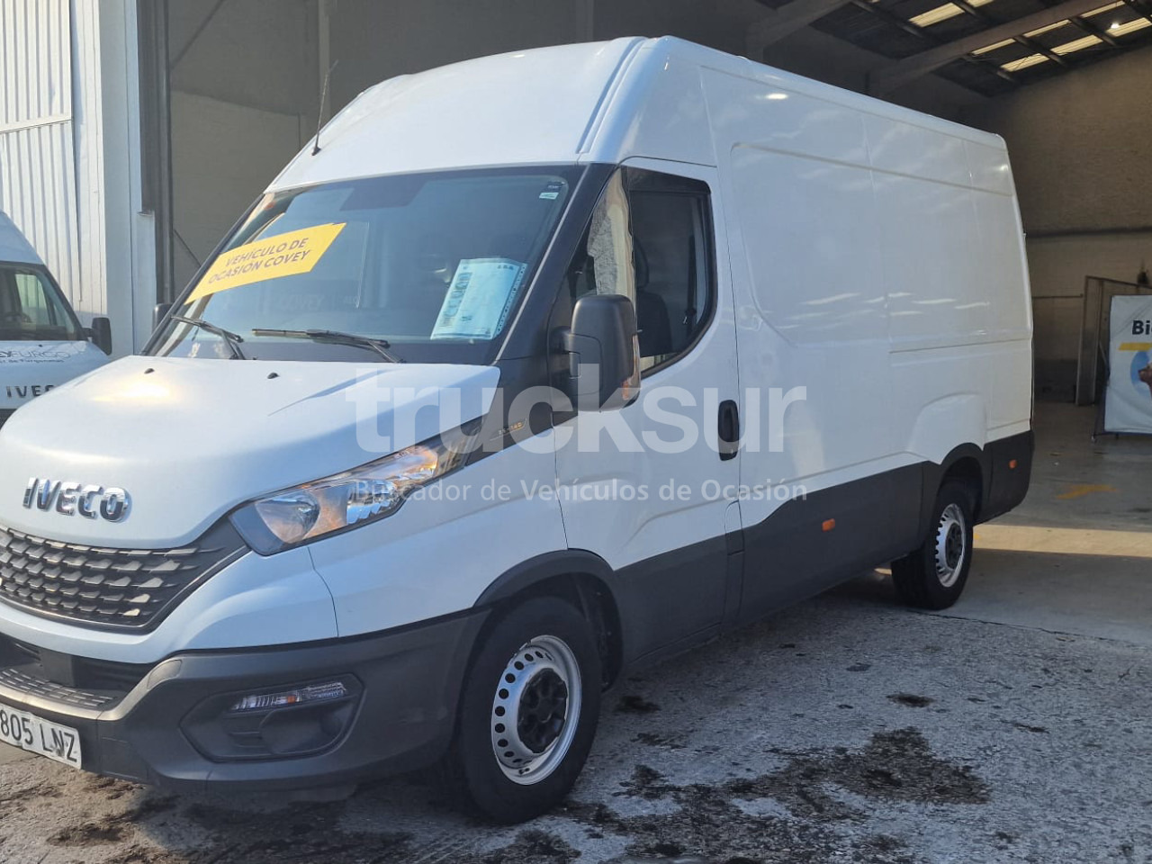 IVECO 35S14 12M3 - Bestelwagen gesloten laadbak: afbeelding 2 IVECO 35S14 12M3 - Bestelwagen gesloten laadbak: afbeelding 2