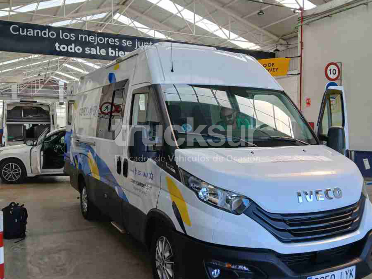 IVECO 35S16 CAMPER - Bestelwagen gesloten laadbak: afbeelding 1 IVECO 35S16 CAMPER - Bestelwagen gesloten laadbak: afbeelding 1