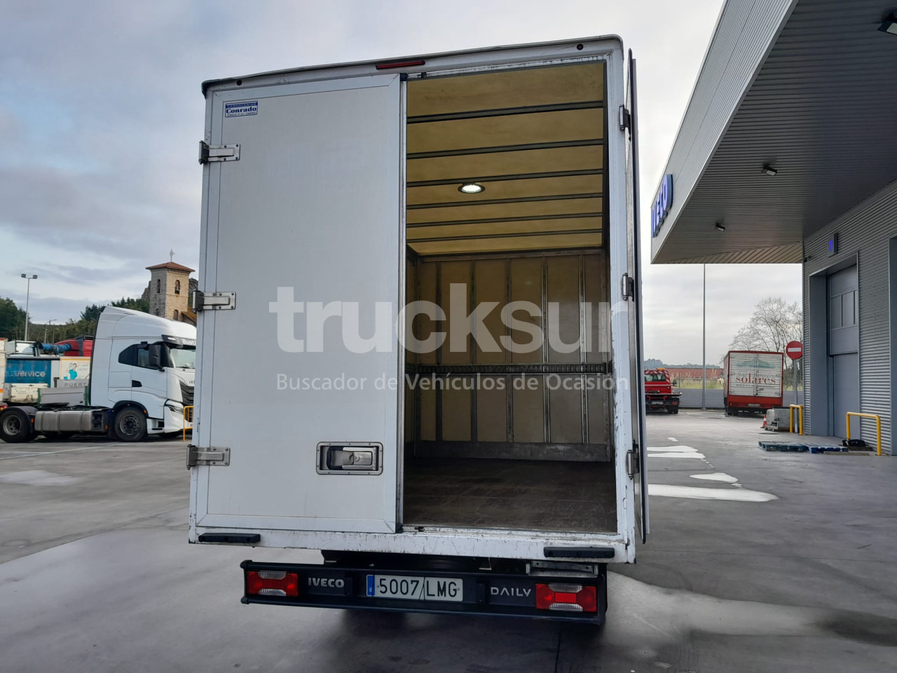 IVECO DAILY 35C16H - Bestelwagen gesloten laadbak: afbeelding 5 IVECO DAILY 35C16H - Bestelwagen gesloten laadbak: afbeelding 5