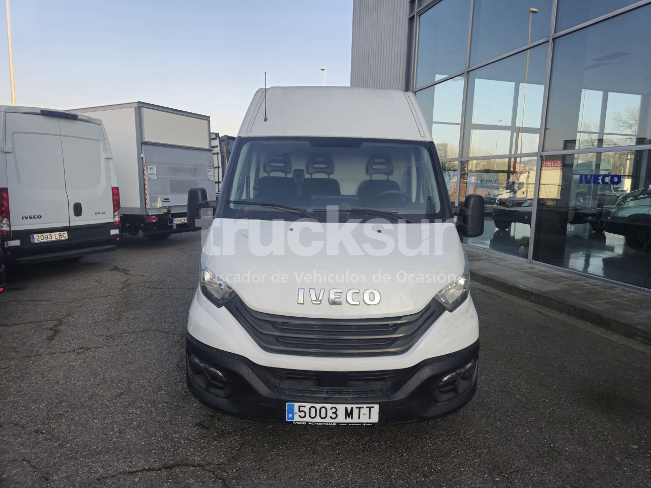IVECO DAILY 35S16V 12M3 - Bestelwagen gesloten laadbak: afbeelding 2 IVECO DAILY 35S16V 12M3 - Bestelwagen gesloten laadbak: afbeelding 2