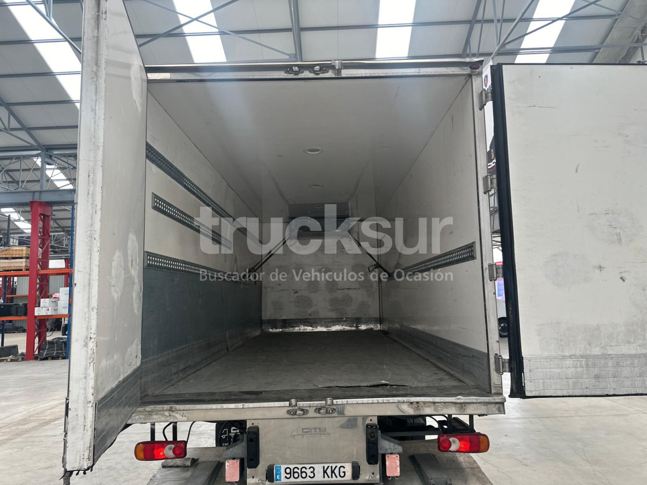 RENAULT D 12.210 - Koelwagen vrachtwagen: afbeelding 5 RENAULT D 12.210 - Koelwagen vrachtwagen: afbeelding 5