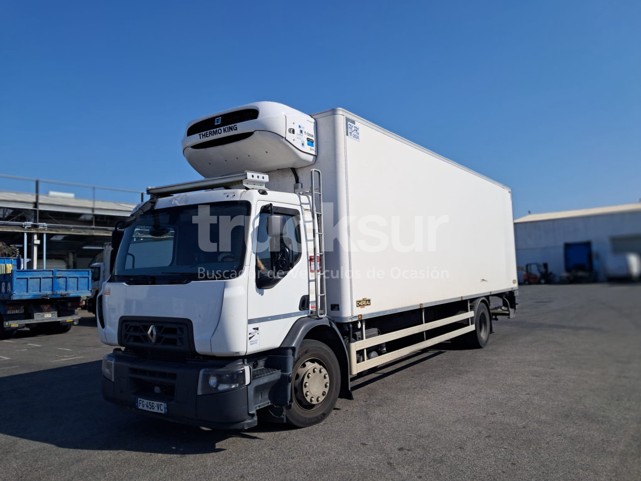 RENAULT D320.18 - Koelwagen vrachtwagen: afbeelding 1 RENAULT D320.18 - Koelwagen vrachtwagen: afbeelding 1