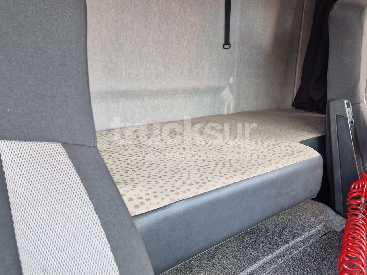 RENAULT D320.26 - Schuifzeilen vrachtwagen: afbeelding 4 RENAULT D320.26 - Schuifzeilen vrachtwagen: afbeelding 4