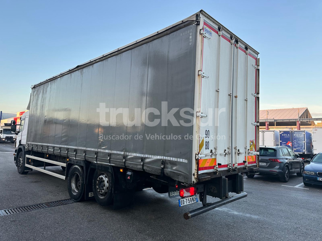 SCANIA P280.26 ejes 6x2*4 - Schuifzeilen vrachtwagen: afbeelding 3 SCANIA P280.26 ejes 6x2*4 - Schuifzeilen vrachtwagen: afbeelding 3