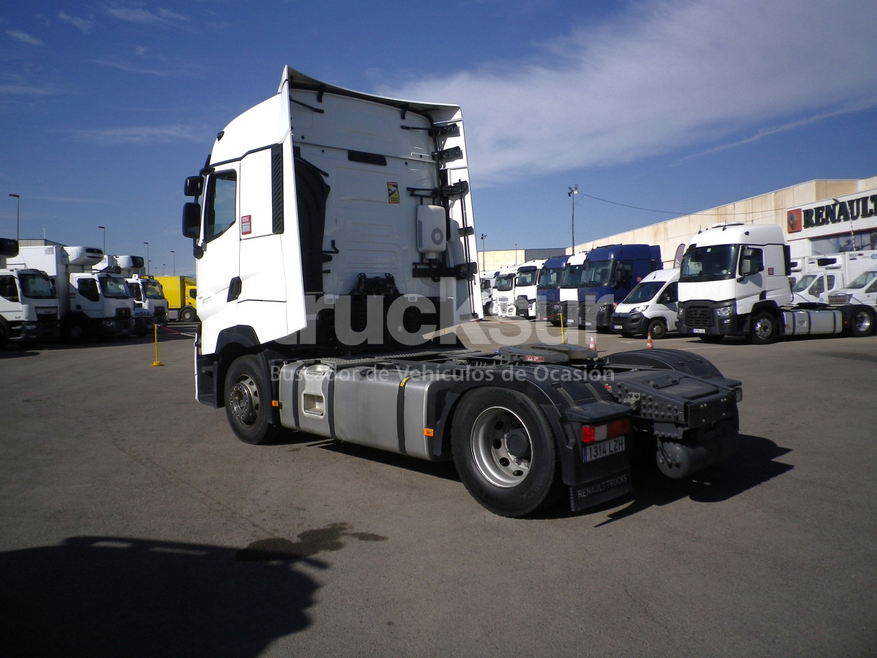 RENAULT T520 HIGH SLEEPER CAB - Trekker: afbeelding 5 RENAULT T520 HIGH SLEEPER CAB - Trekker: afbeelding 5