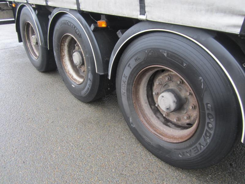 Fruehauf - Schuifzeiloplegger: afbeelding 4 Fruehauf - Schuifzeiloplegger: afbeelding 4