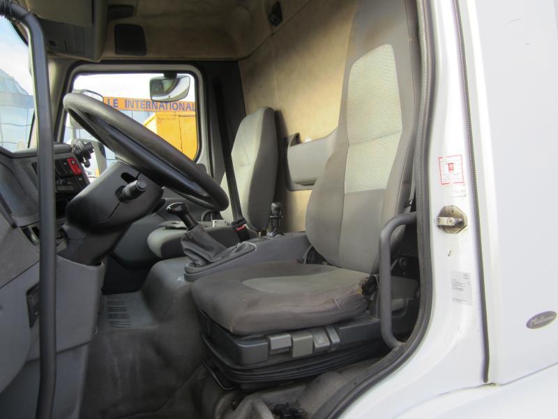 Interieur foto 1: Schuifzeilen vrachtwagen Renault Midlum 180 DCI