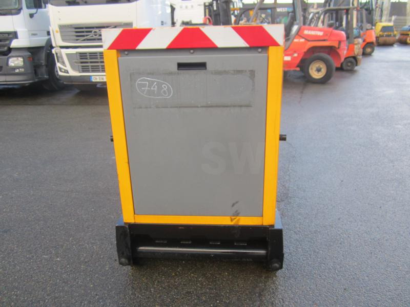 Sdmo R44 - Industrie generator: afbeelding 4 Sdmo R44 - Industrie generator: afbeelding 4