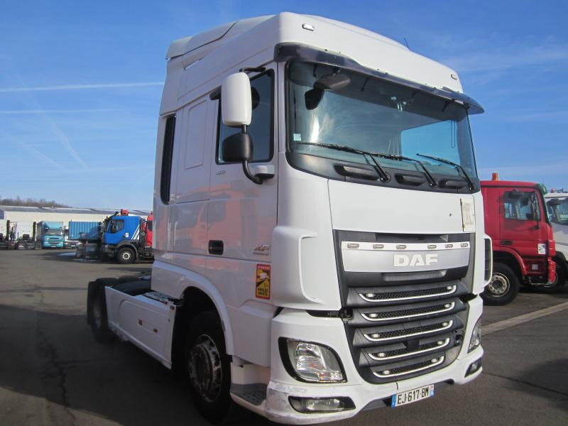 DAF XF105 460 - Trekker: afbeelding 2 DAF XF105 460 - Trekker: afbeelding 2