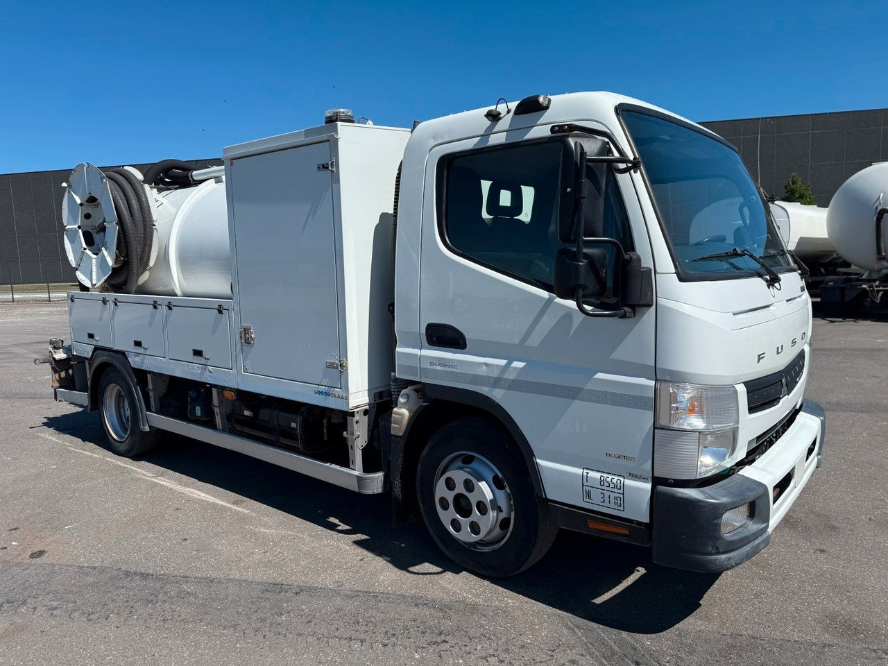 FUSO Canter 9C18 Duonic Rioned 3500 l. Kombi Euro 6 - Vacuümwagen: afbeelding 2 FUSO Canter 9C18 Duonic Rioned 3500 l. Kombi Euro 6 - Vacuümwagen: afbeelding 2