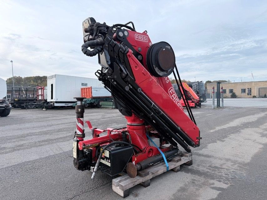 Fassi F245A.2.25 E-Dynamic Radio Remote / Crane - Kraanwagen: afbeelding 2 Fassi F245A.2.25 E-Dynamic Radio Remote / Crane - Kraanwagen: afbeelding 2