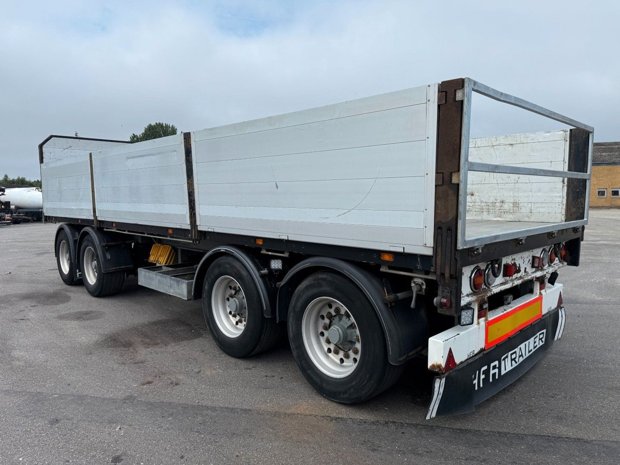 HFR 30 t. 4 axle Platform 8,15 m. - Open/ Plateau aanhangwagen: afbeelding 4 HFR 30 t. 4 axle Platform 8,15 m. - Open/ Plateau aanhangwagen: afbeelding 4