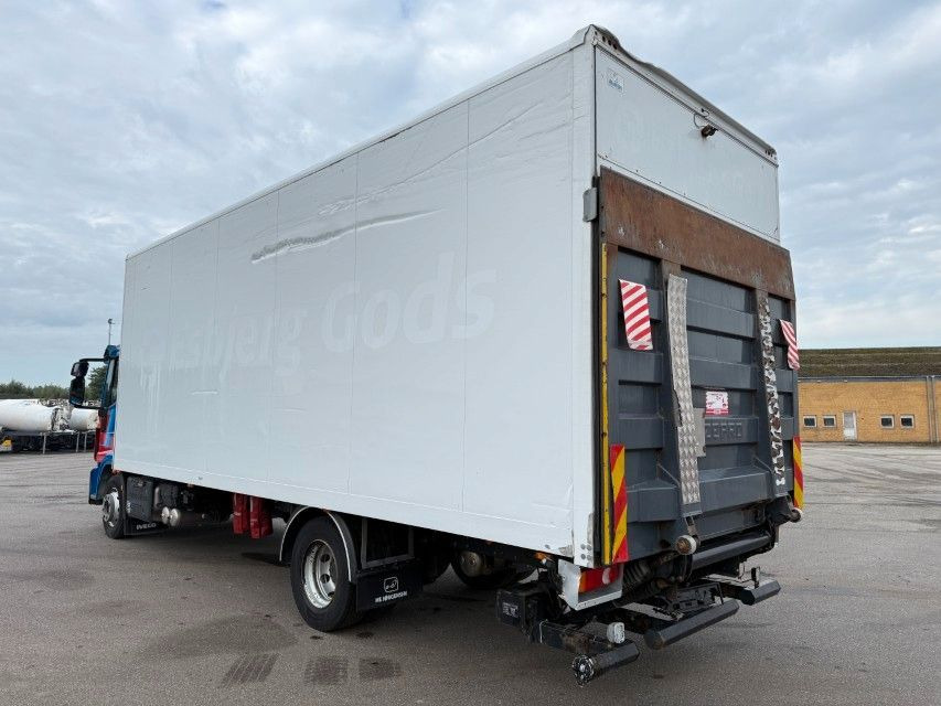 Iveco Eurocargo 120E25 4x2 Closed Box / Koffer - Bakwagen: afbeelding 4 Iveco Eurocargo 120E25 4x2 Closed Box / Koffer - Bakwagen: afbeelding 4