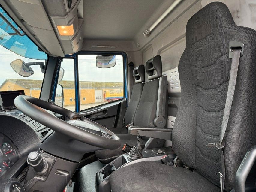 Iveco Eurocargo 120E25 4x2 Closed Box / Koffer - Bakwagen: afbeelding 5 Iveco Eurocargo 120E25 4x2 Closed Box / Koffer - Bakwagen: afbeelding 5