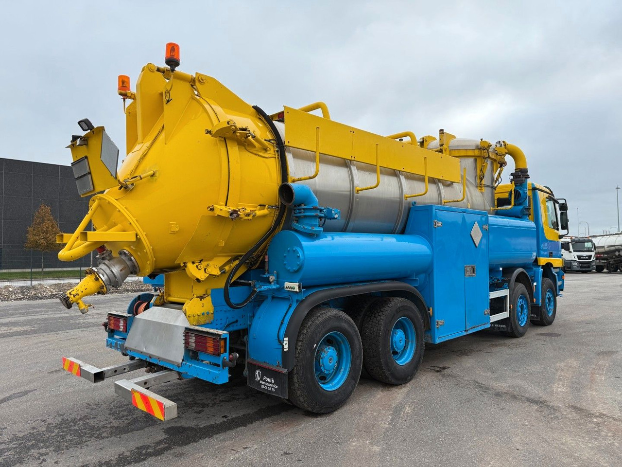 Mercedes-Benz Actros 4140 8x4 KOKS MEGAVAC 8000 ADR Dry Vac - Vacuümwagen: afbeelding 3 Mercedes-Benz Actros 4140 8x4 KOKS MEGAVAC 8000 ADR Dry Vac - Vacuümwagen: afbeelding 3