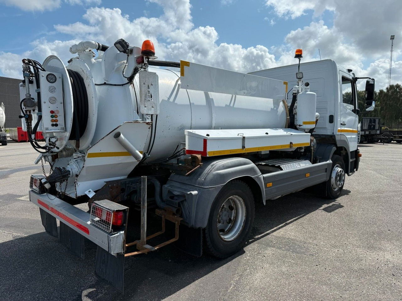 Mercedes-Benz Atego 1323 RHD Euro 6 Hvidtved Larsen Cityflex - Vacuümwagen: afbeelding 4 Mercedes-Benz Atego 1323 RHD Euro 6 Hvidtved Larsen Cityflex - Vacuümwagen: afbeelding 4