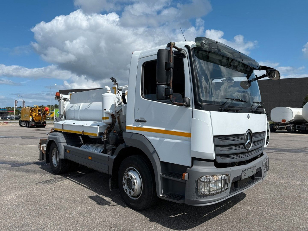 Mercedes-Benz Atego 1323 RHD Euro 6 Hvidtved Larsen Cityflex - Vacuümwagen: afbeelding 1 Mercedes-Benz Atego 1323 RHD Euro 6 Hvidtved Larsen Cityflex - Vacuümwagen: afbeelding 1