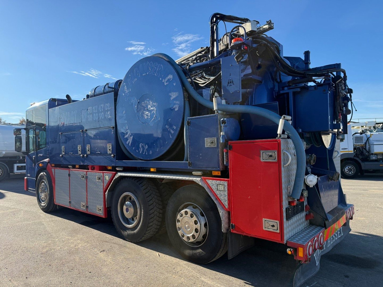 Mercedes-Benz Econic 2633 6x2*4 Hvidtved Larsen SLP309 Euro 5 - Vacuümwagen: afbeelding 4 Mercedes-Benz Econic 2633 6x2*4 Hvidtved Larsen SLP309 Euro 5 - Vacuümwagen: afbeelding 4